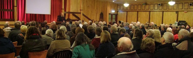 _Dr Tim Thorton speaking in Driffield audience